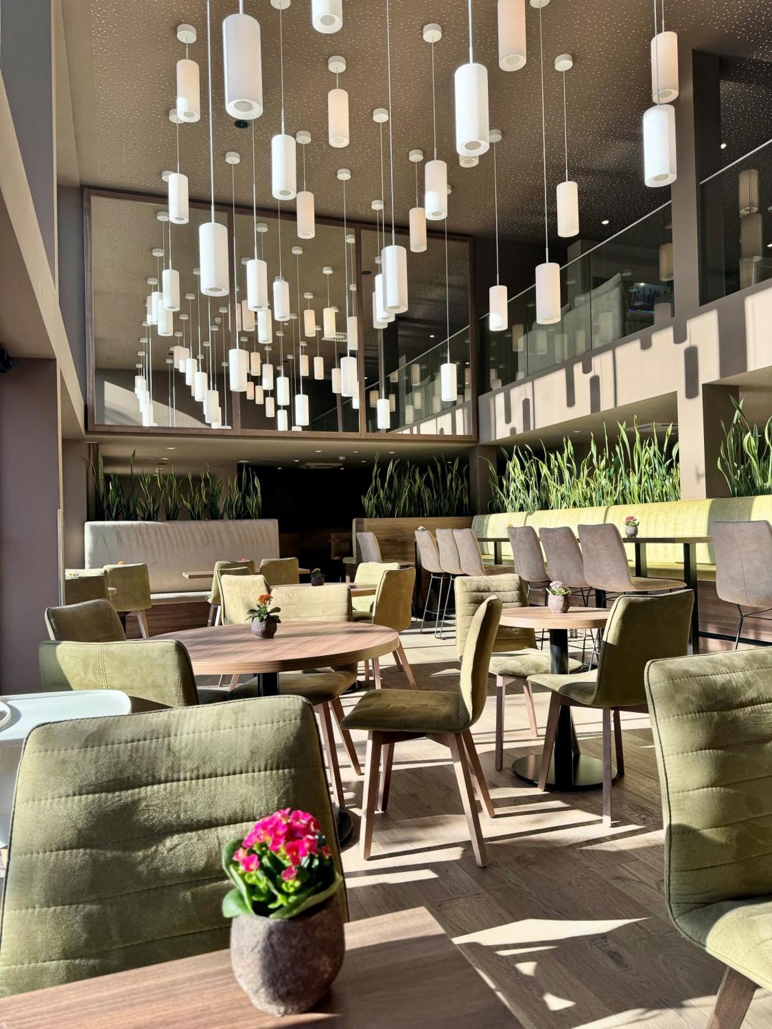 Platzhirsch Living Otel Kelsterbach Dış mekan fotoğraf